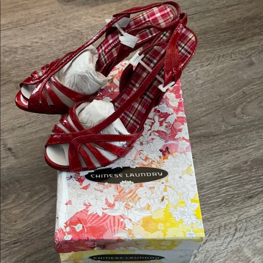 NIB Chinese Laundry “Mitzi” Heels size 8M - Picture 2 of 9